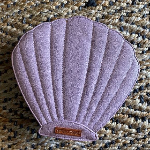 Spectrum mermaid clam shell make up brush case - Picture 1 of 8